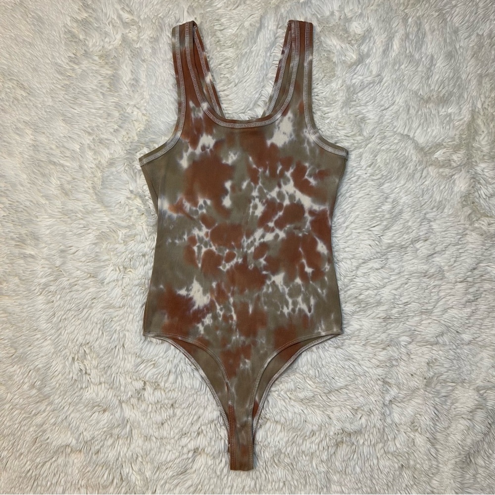 NWOT! Brown & Orange Tie Dye Ribbed Button Front Thong Bodysuit - Picture 5 of 9